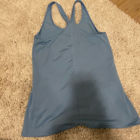 Under Armour tank - Picture 4 of 4
